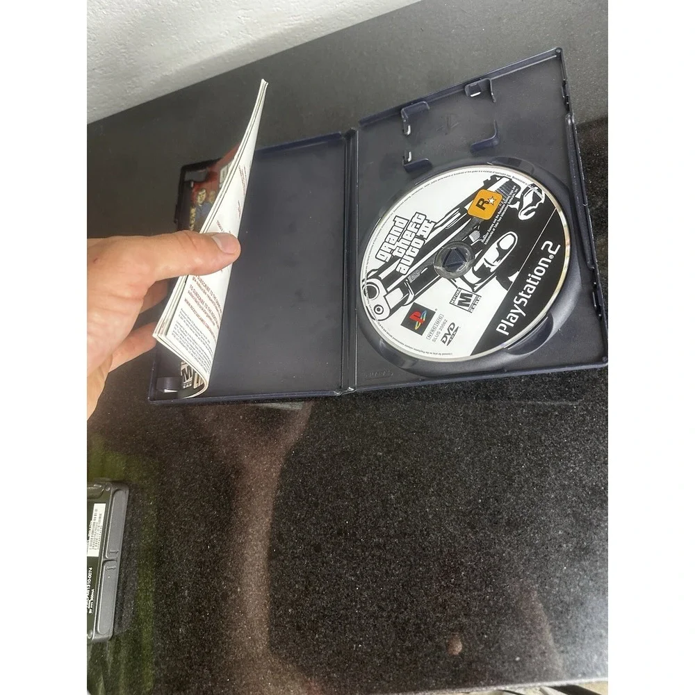 Grand Theft Auto III GTA 3 PS2 PlayStation 2 AUTHENTIC CASE & MANUAL